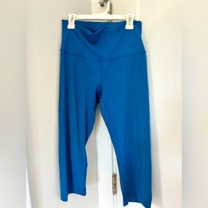 Lululemon Blue Capris size 6